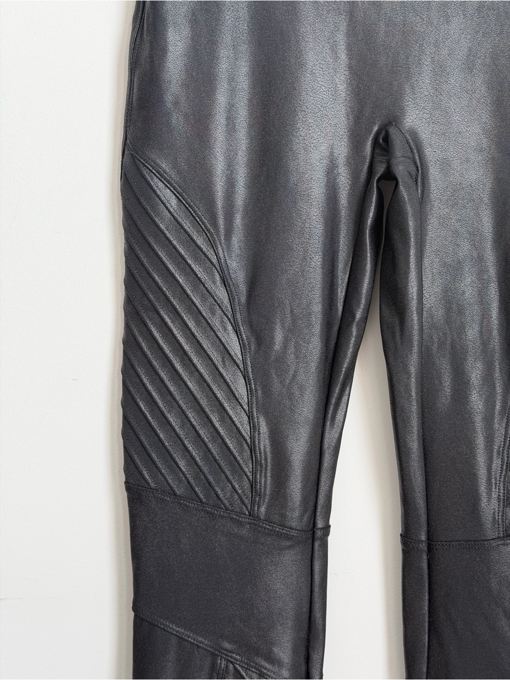 SPANX Faux Leather Moto Leggings Black High Rise Sculpting Size Small - Picture 3 of 9